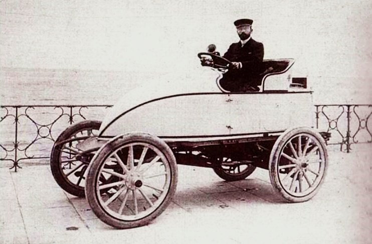Léon Serpollet sull'Œuf de Pâques a vapore a Nizza, il 13 aprile 1902